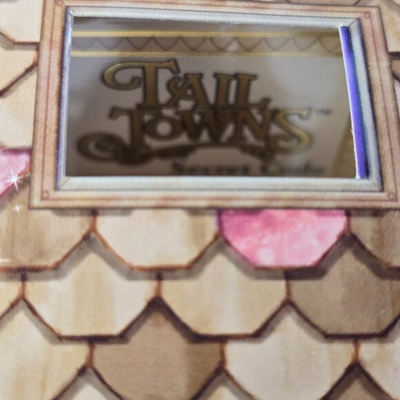 Tail Towns Friends FLORIST Gathering Flowers Figurine Squirrel Chipmunk GANZ - Picture 11 of 11